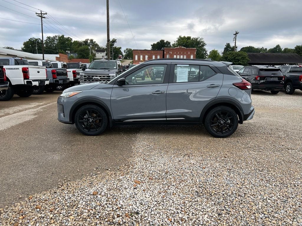 2024 Nissan Kicks SR