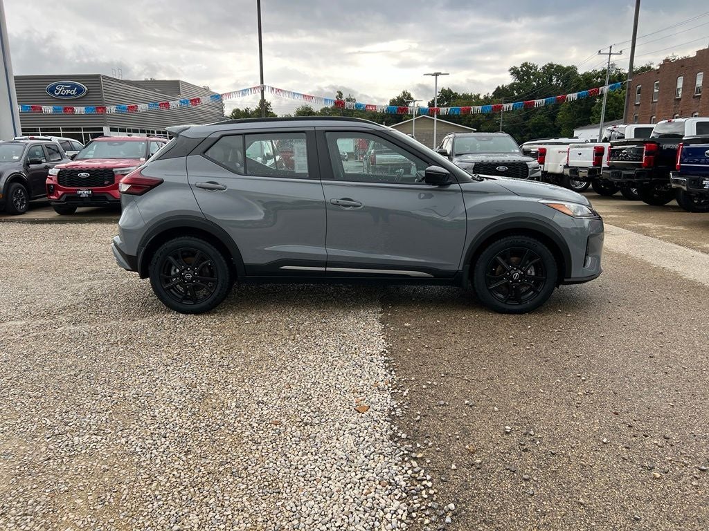 2024 Nissan Kicks SR