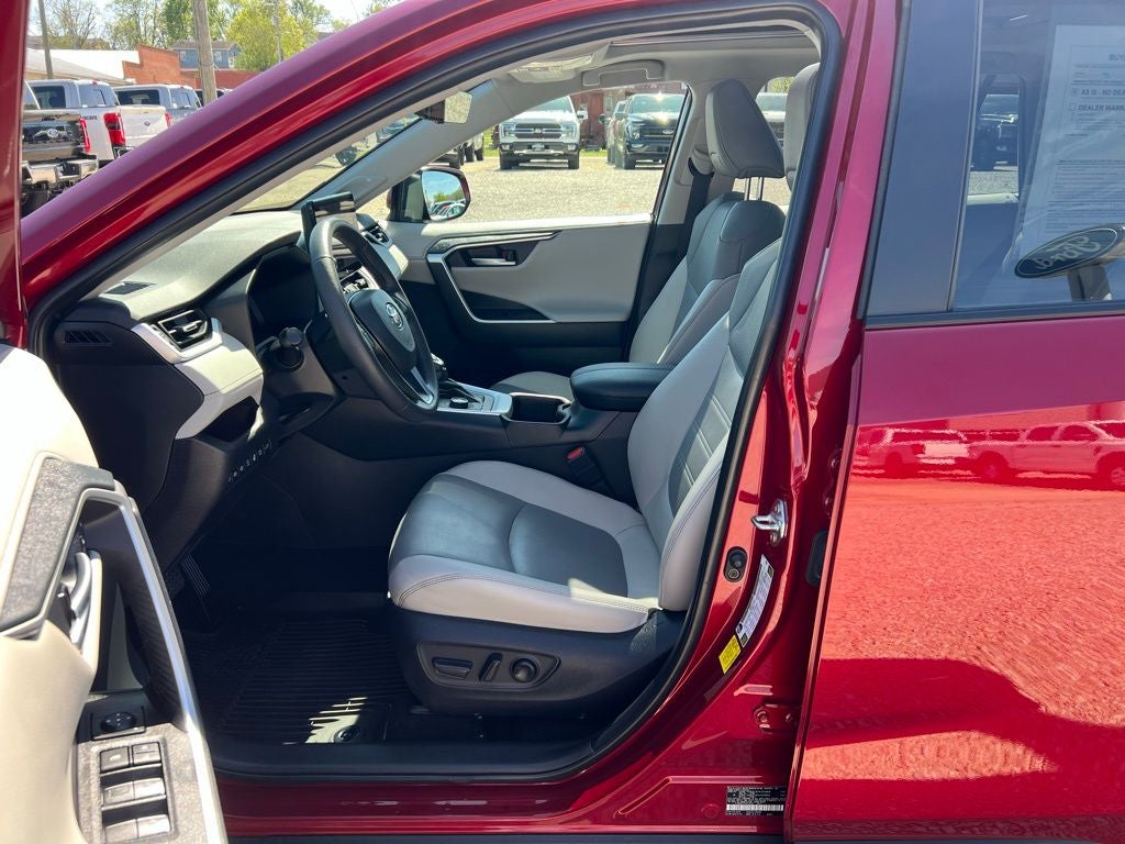 2025 Toyota RAV4 Hybrid Limited