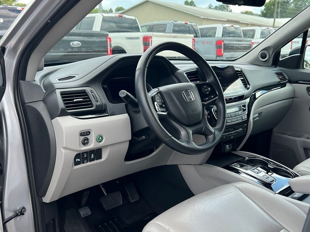 2022 Honda Pilot Touring 8 Passenger