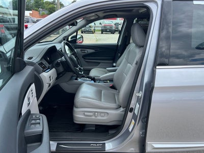 2022 Honda Pilot Touring 8 Passenger