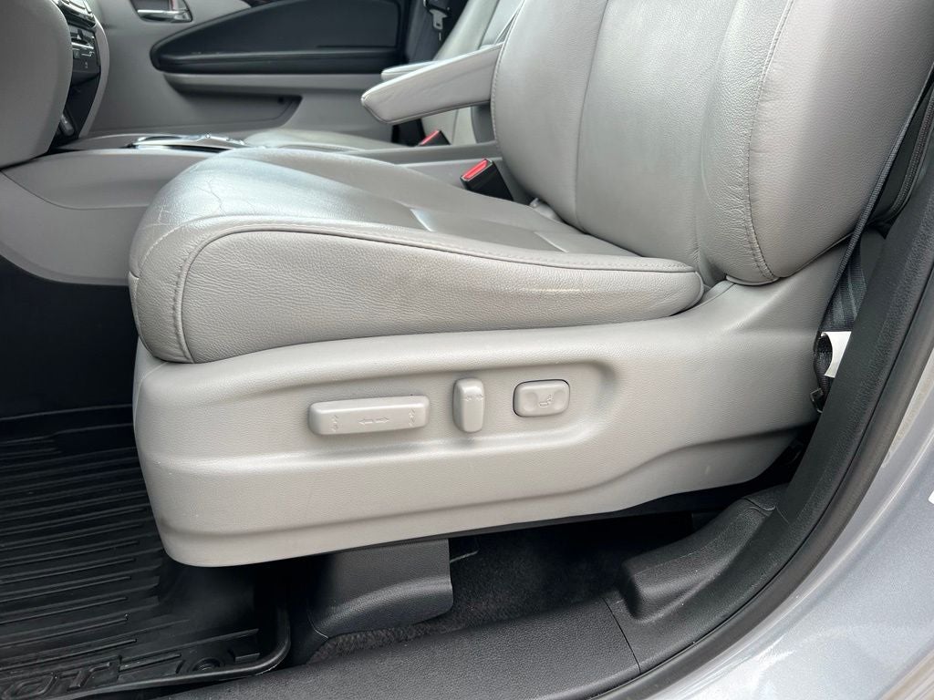 2022 Honda Pilot Touring 8 Passenger