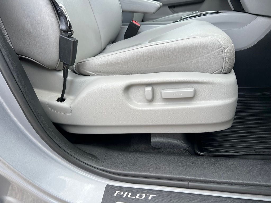 2022 Honda Pilot Touring 8 Passenger