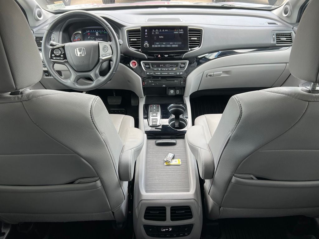 2022 Honda Pilot Touring 8 Passenger