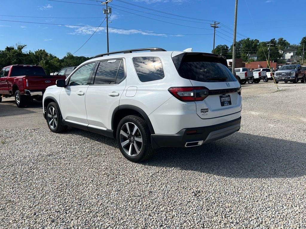 2023 Honda Pilot Touring