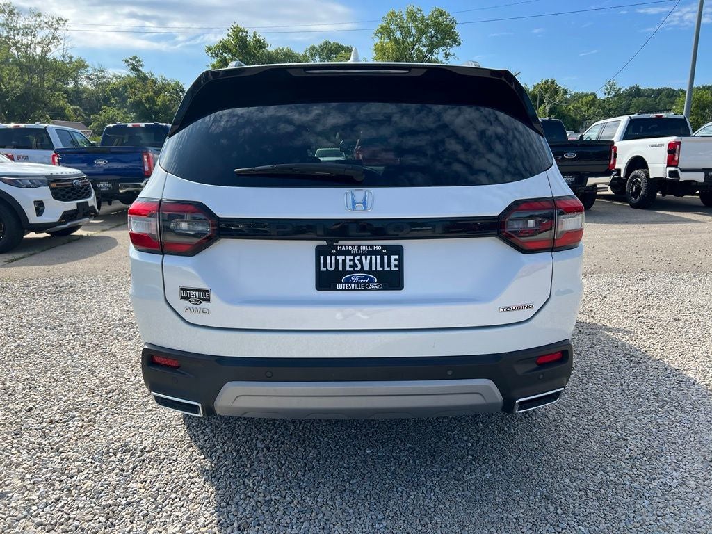 2023 Honda Pilot Touring