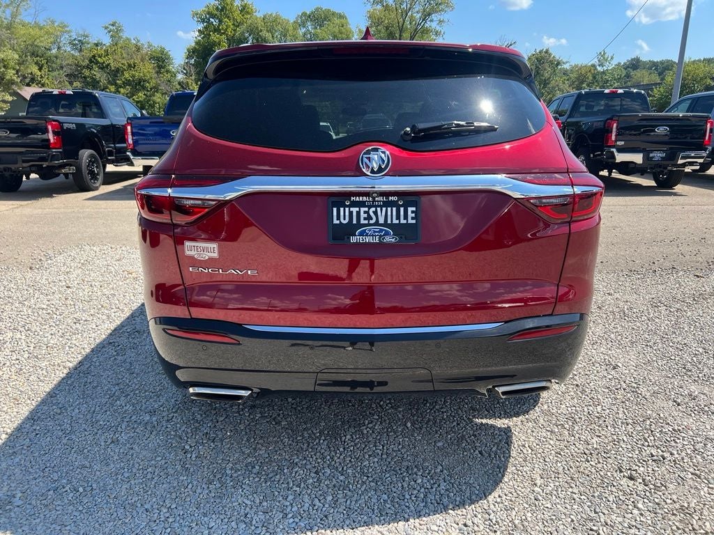 2020 Buick Enclave Essence