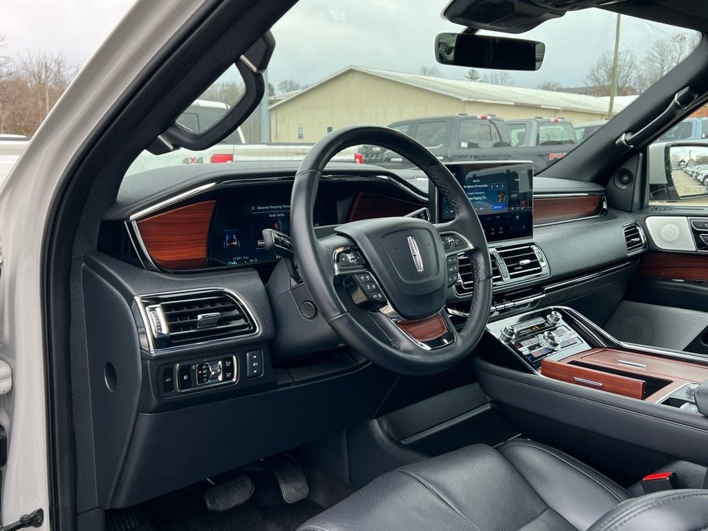 2023 Lincoln Navigator Reserve