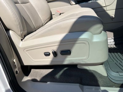 2011 Lincoln Navigator L Base