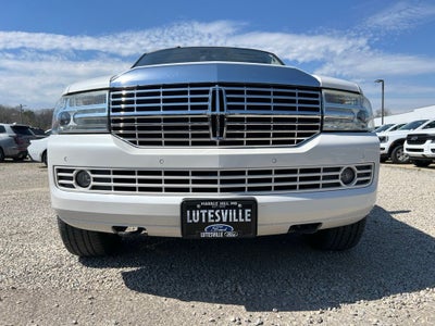 2011 Lincoln Navigator L Base