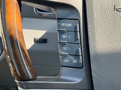 2011 Lincoln Navigator L Base