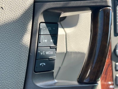 2011 Lincoln Navigator L Base
