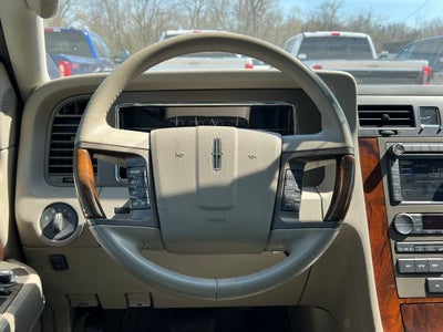 2011 Lincoln Navigator L Base