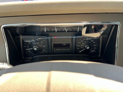 2011 Lincoln Navigator L Base