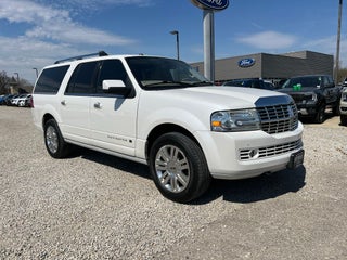 2011 Lincoln Navigator L Base