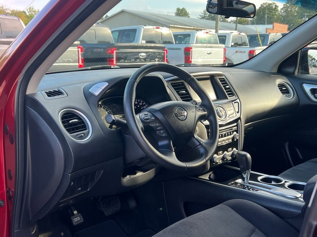 2013 Nissan Pathfinder SV