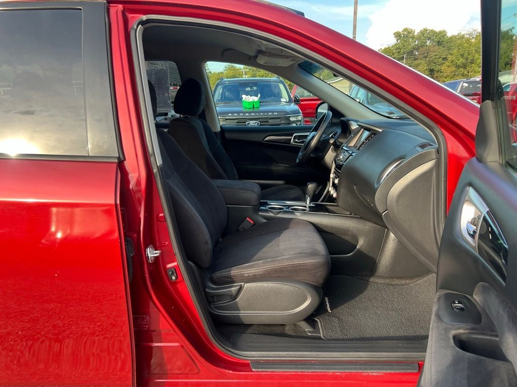 2013 Nissan Pathfinder SV
