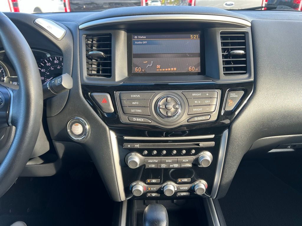 2013 Nissan Pathfinder SV