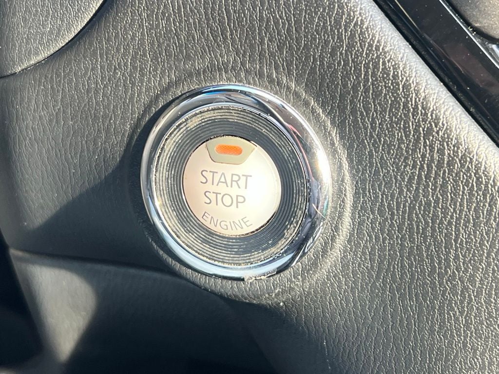 2013 Nissan Pathfinder SV