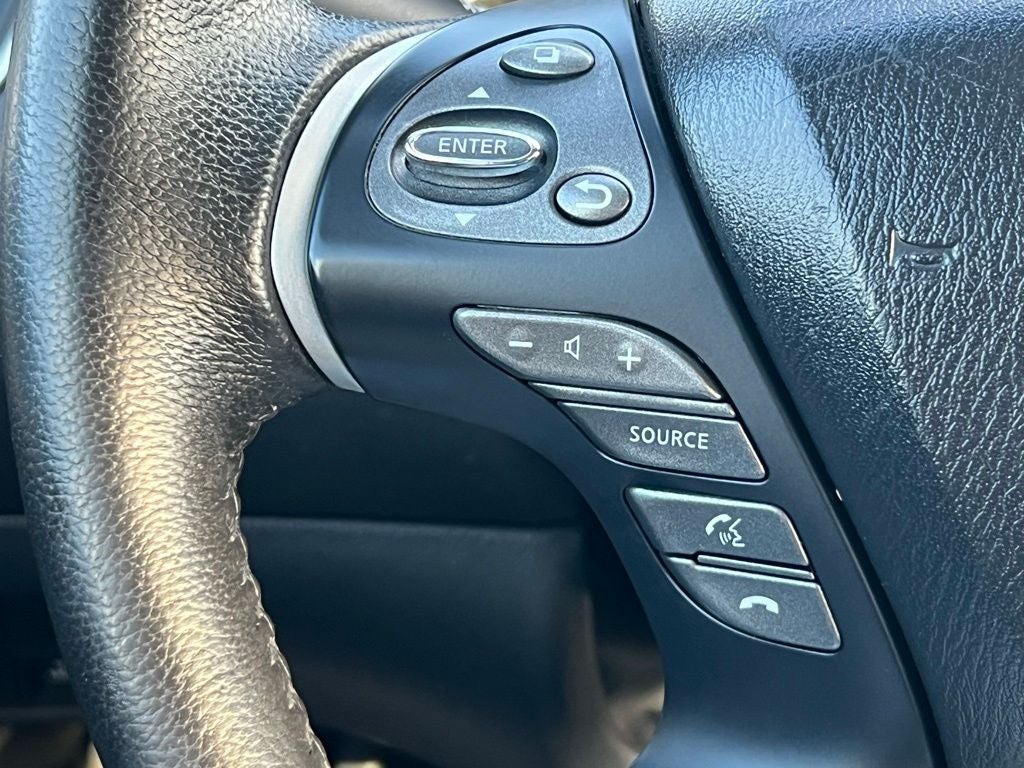 2013 Nissan Pathfinder SV