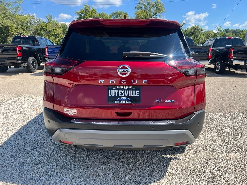 2021 Nissan Rogue SL