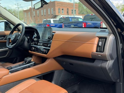 2023 Nissan Pathfinder Platinum