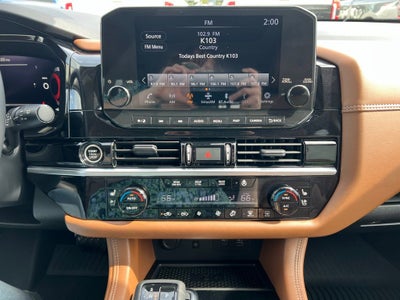 2023 Nissan Pathfinder Platinum