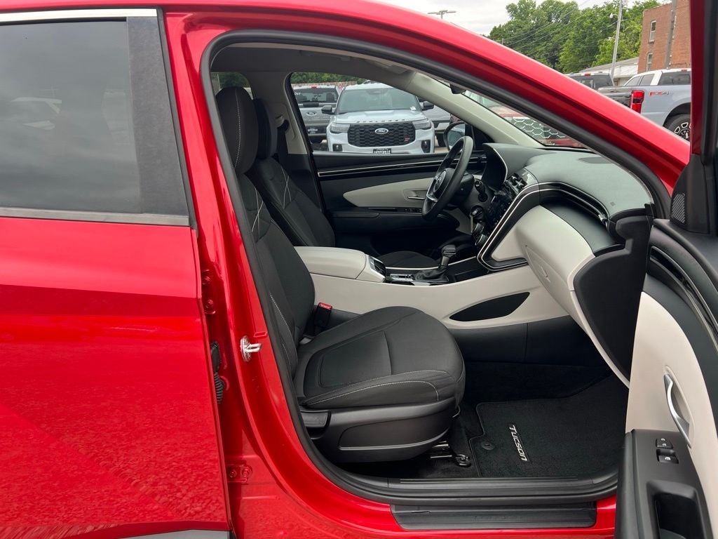 2022 Hyundai Tucson SE