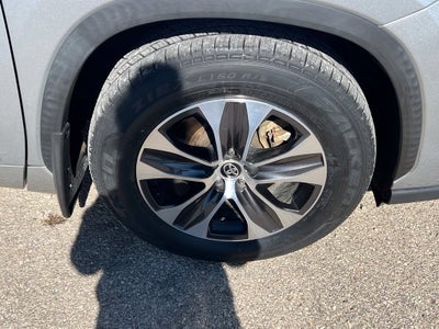 2021 Toyota Highlander Hybrid XLE