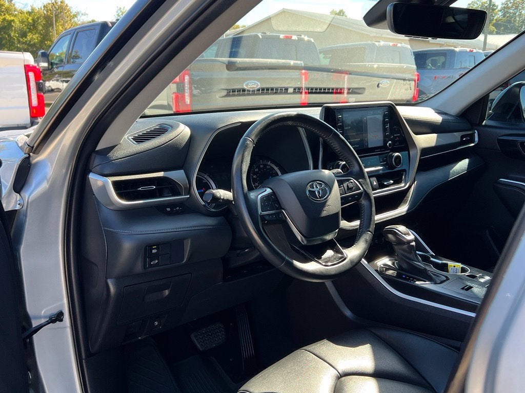 2021 Toyota Highlander Hybrid XLE
