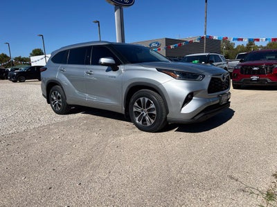 2021 Toyota Highlander Hybrid XLE