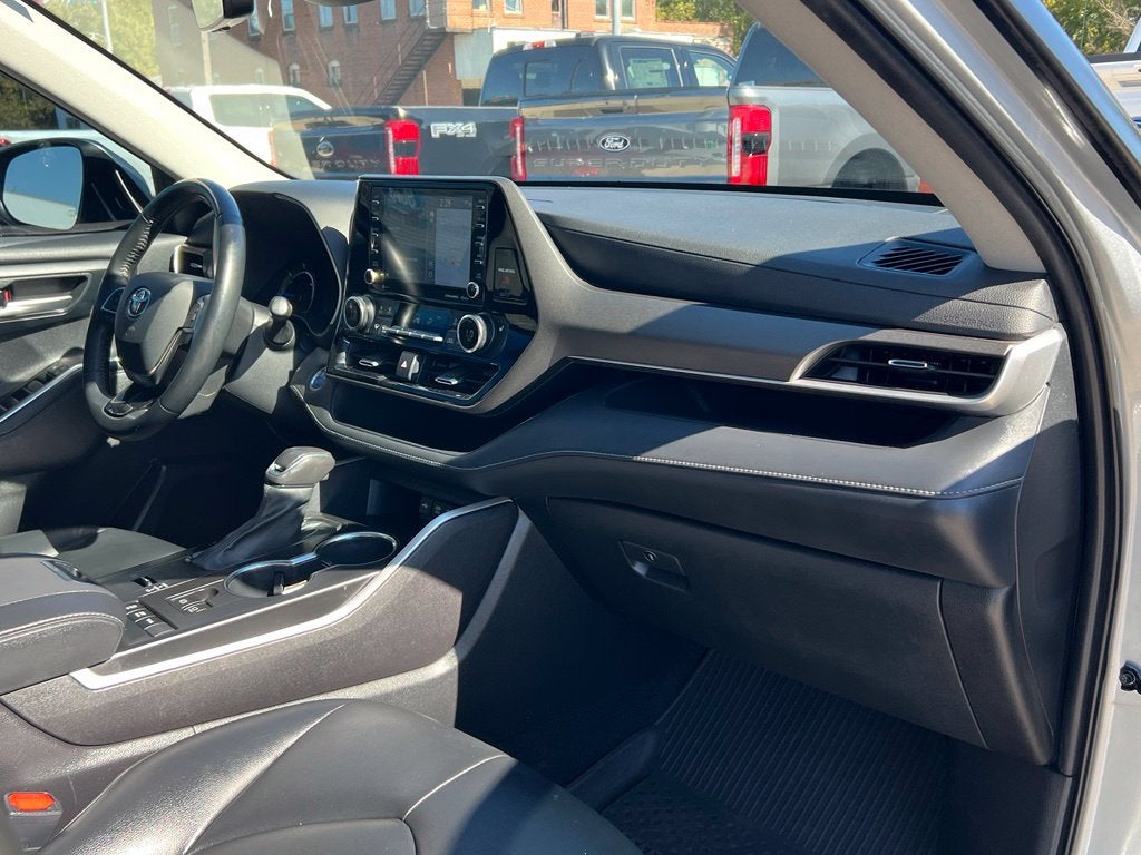 2021 Toyota Highlander Hybrid XLE