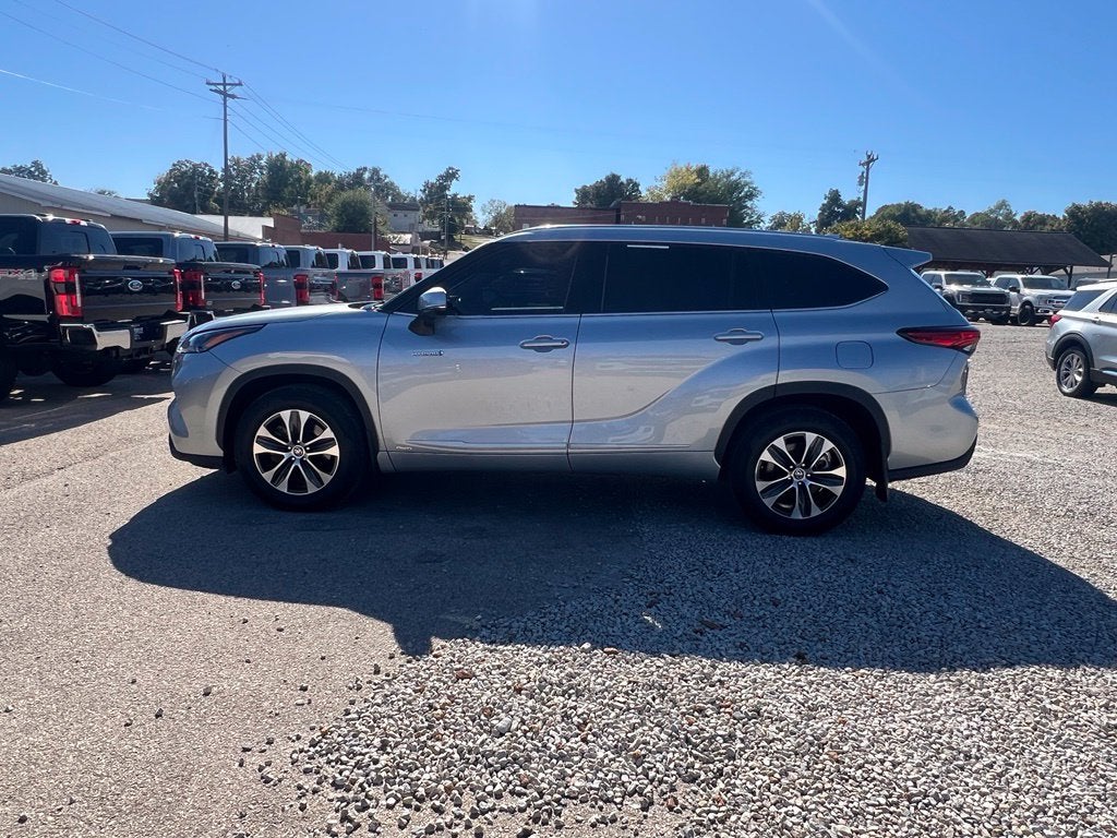 2021 Toyota Highlander Hybrid XLE