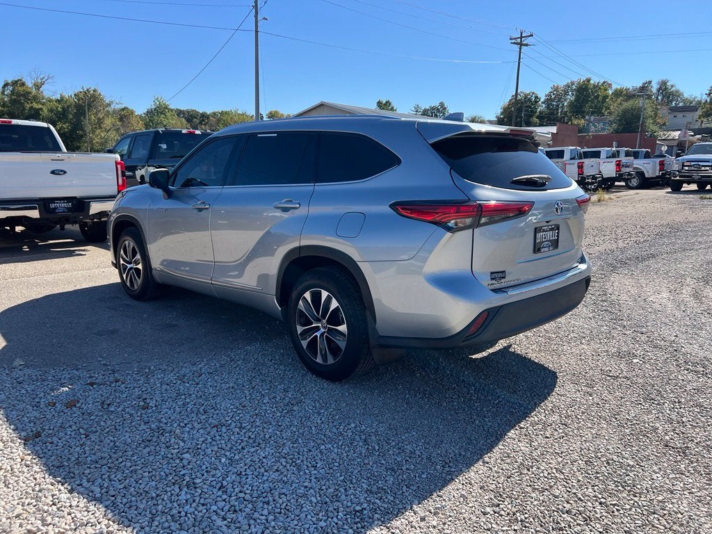 2021 Toyota Highlander Hybrid XLE