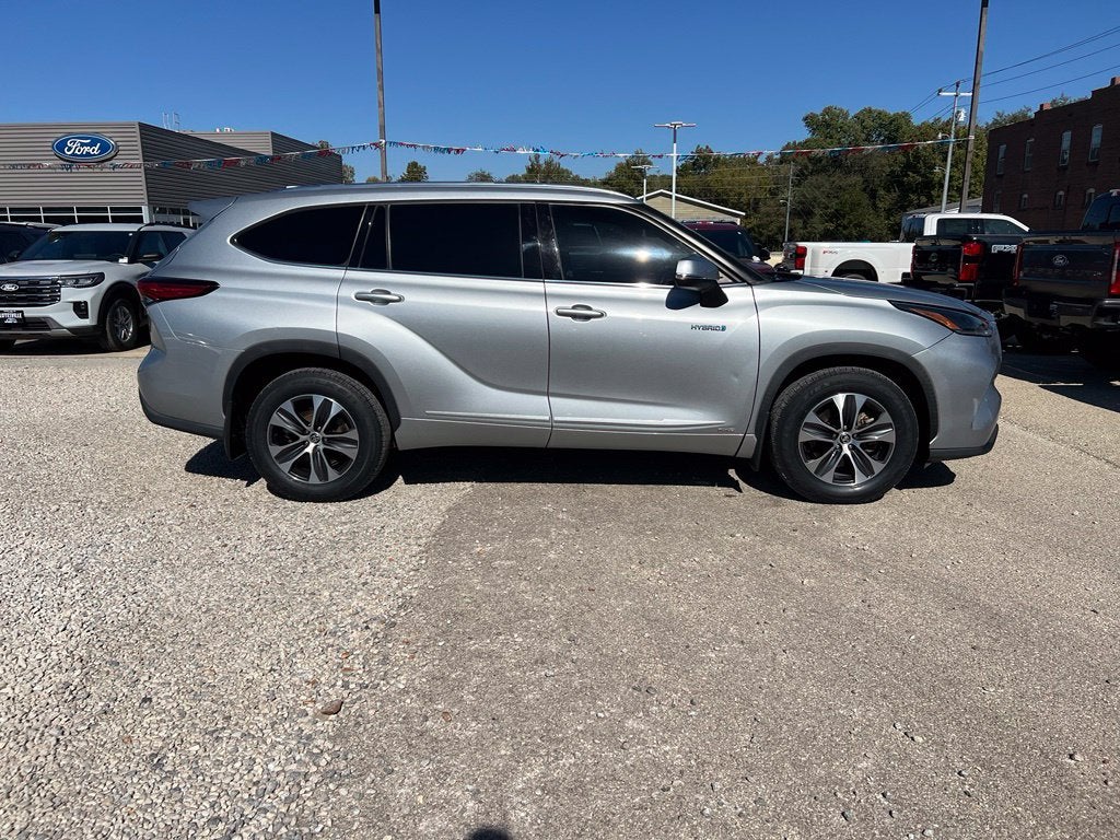 2021 Toyota Highlander Hybrid XLE