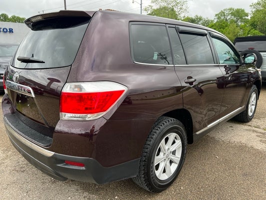 2013 Toyota Highlander Base in Marble Hill, MO - Lutesville Ford