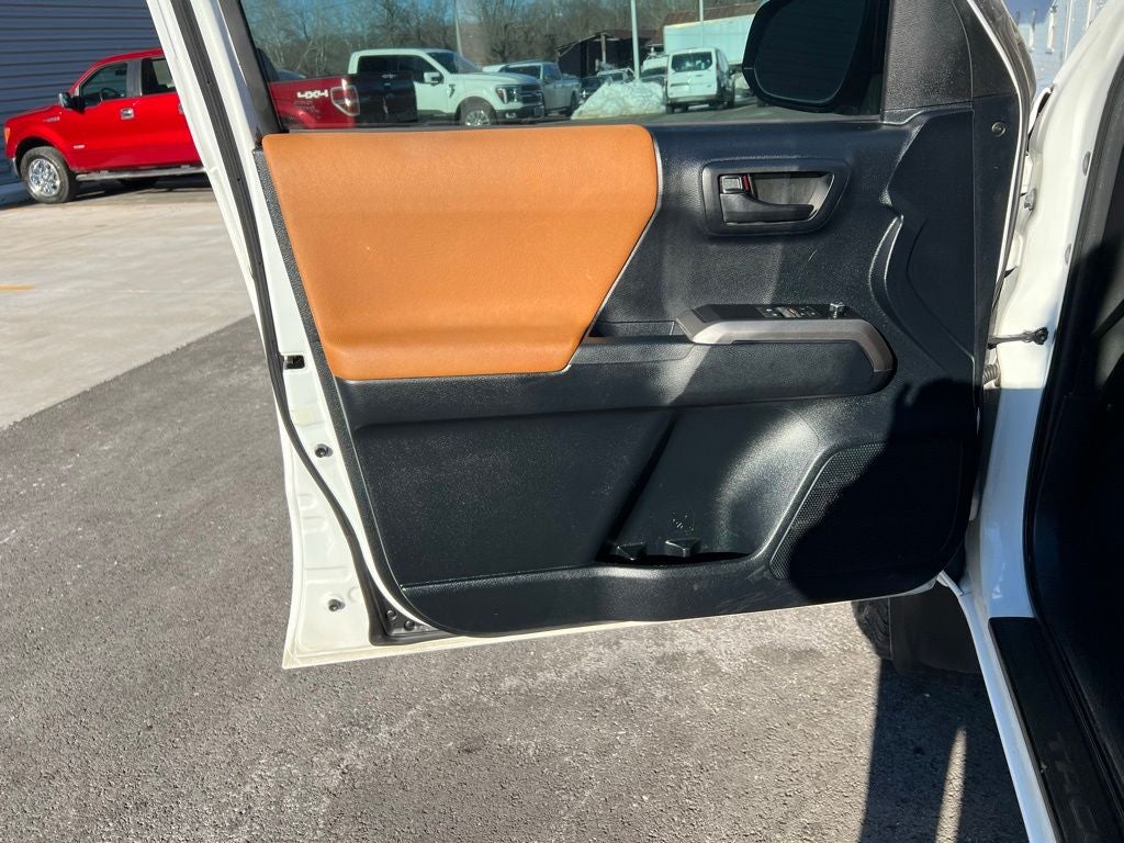 2016 Toyota Tacoma SR5 V6