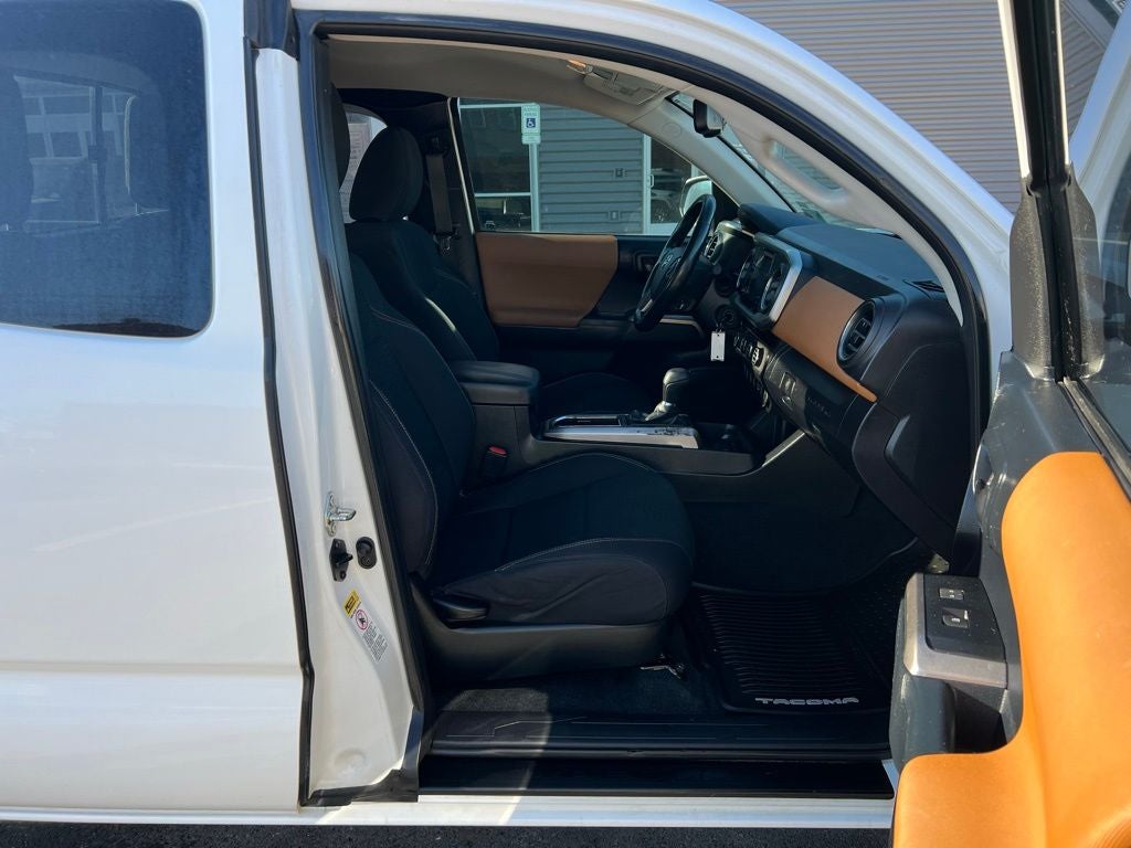 2016 Toyota Tacoma SR5 V6