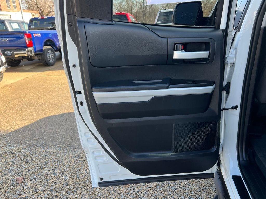 2015 Toyota Tundra SR