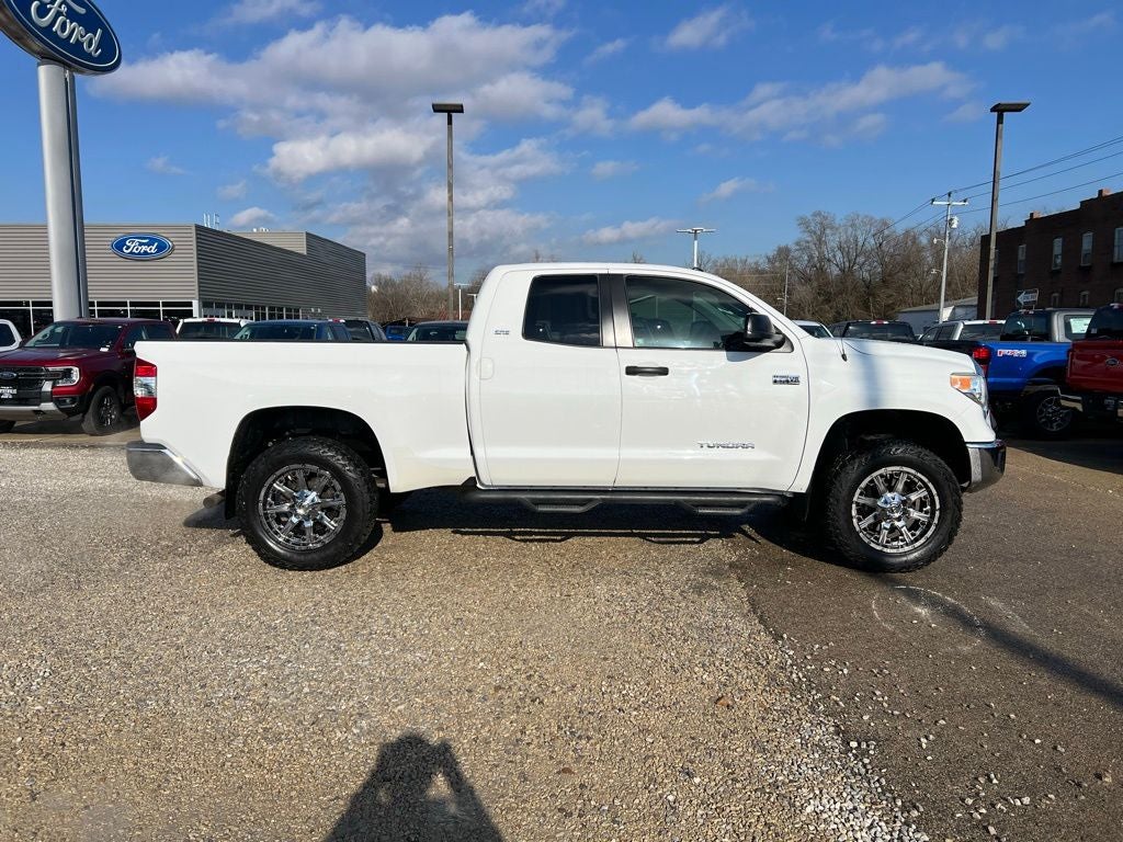 2015 Toyota Tundra SR