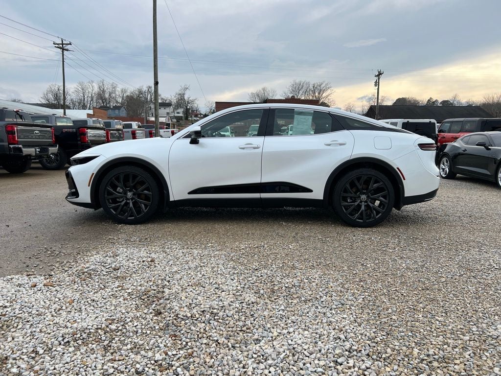 2023 Toyota Crown XLE