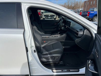 2025 Toyota Crown Signia XLE