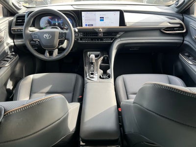 2025 Toyota Crown Signia XLE