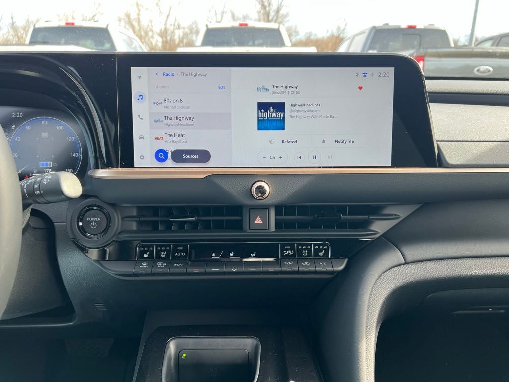 2025 Toyota Crown Signia XLE