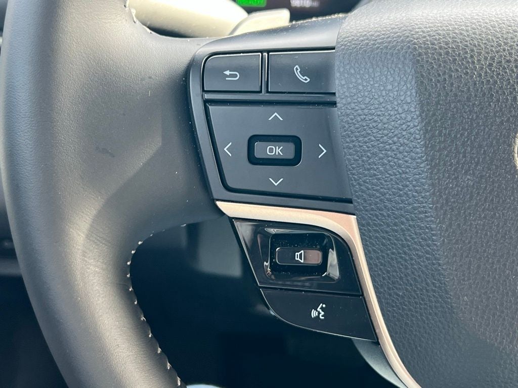 2025 Toyota Crown Signia XLE