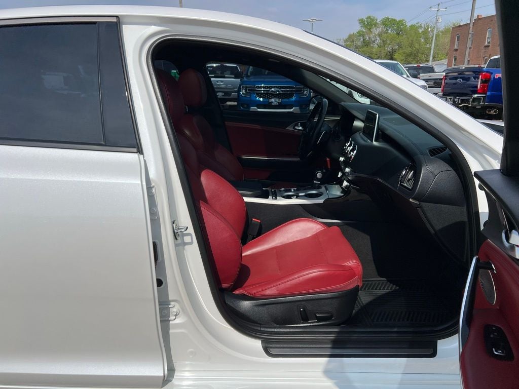 2019 Kia Stinger GT1