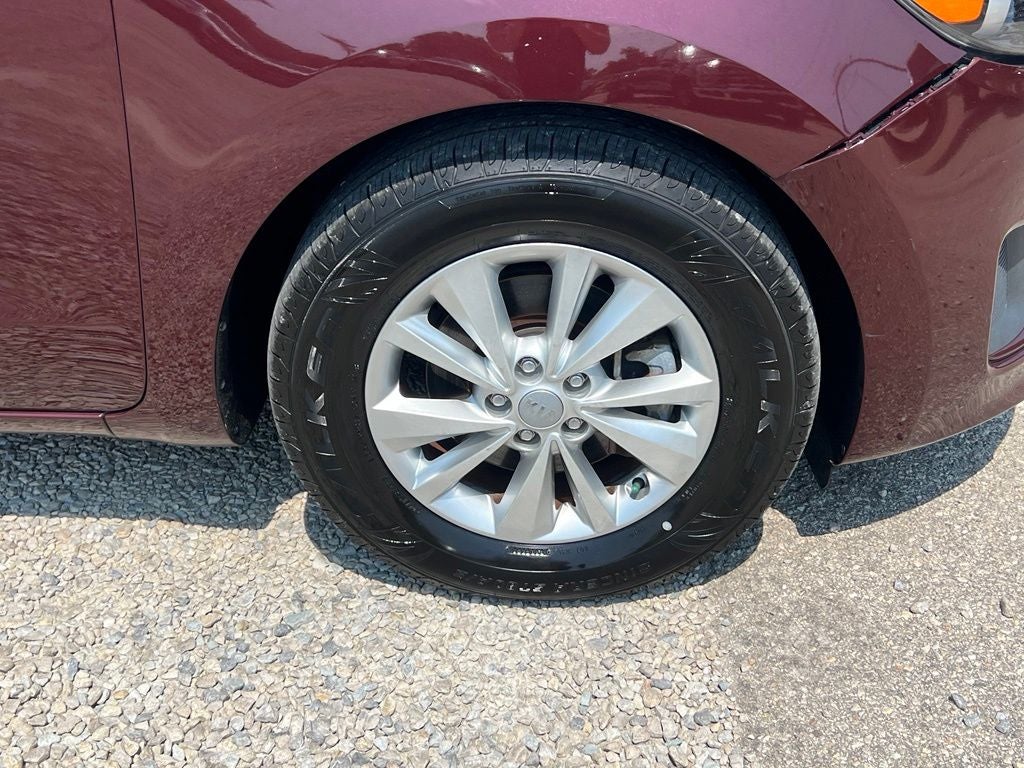 2015 Kia Sedona LX
