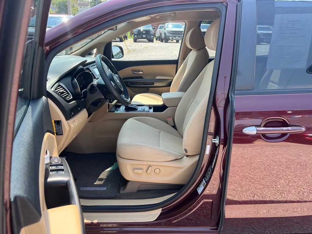 2015 Kia Sedona LX