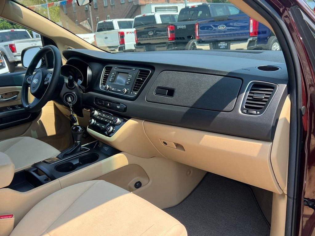 2015 Kia Sedona LX