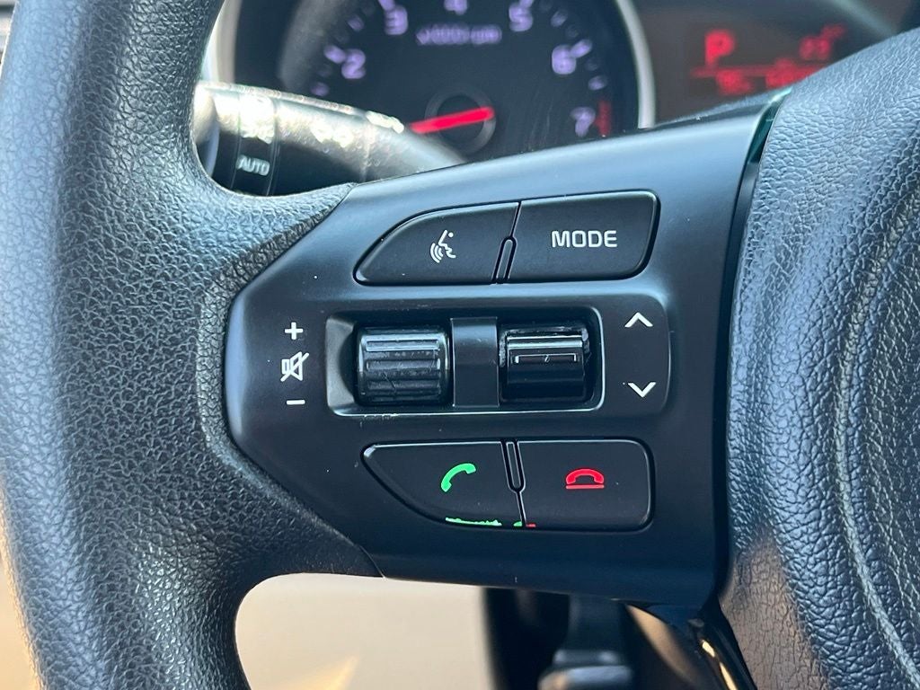 2015 Kia Sedona LX